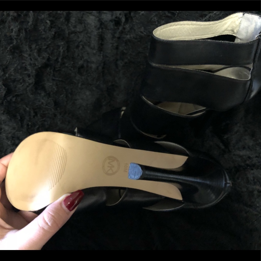 Michael Kors Heels, only ever tried on - size 10m - Picture 2 of 8